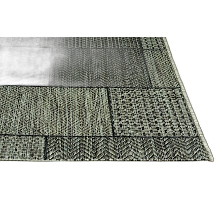 Homeroots 47 x 31 in. Grey Polypropylene Rug 375257
